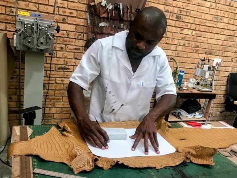 Leather bags manufacturers in Johannesburg